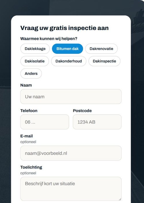 Aanvraagformulier voor een gratis dakinspectie met knoppen om de dienst te kiezen